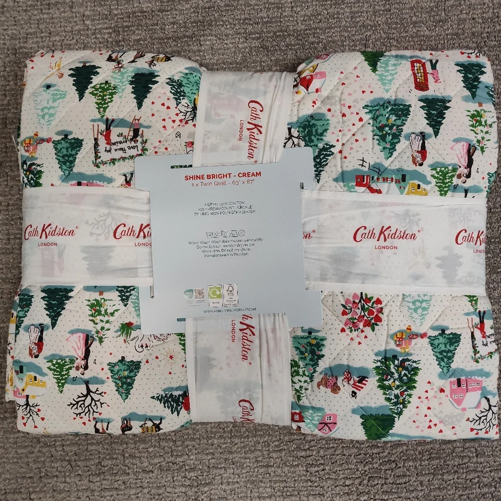NWT! Cath Kidston Christmas Shine Bright Cream Twin Size Quilt - 100% Cotton